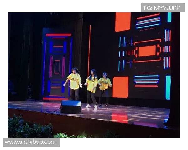 足球星光闪耀梦想舞台成就传奇之路